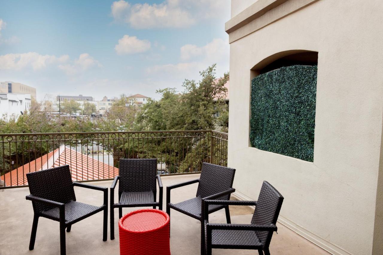 Hotel Indigo San Antonio Riverwalk By Ihg Zewnętrze zdjęcie